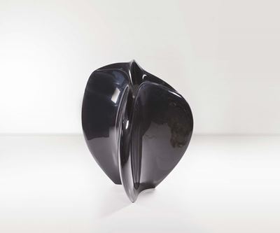 Zaha Hadid. Vaso Flow in Polietilene Lineare a Bassa Densità. Prod. Serralunga, Italia