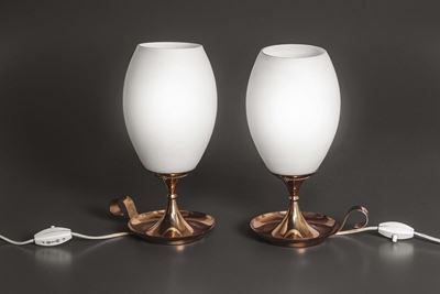 Stilnovo. Coppia di Lampade da Tavolo in Ottone e Vetro Opalino. Etichetta Originale. Prod. Stiln...