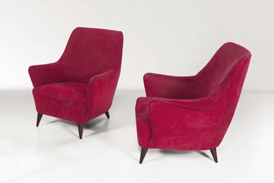 Osvaldo Borsani. Coppia di Poltrone in Legno con Rivestimenti in Tessuto. Prod. Atelier Borsani, ...
