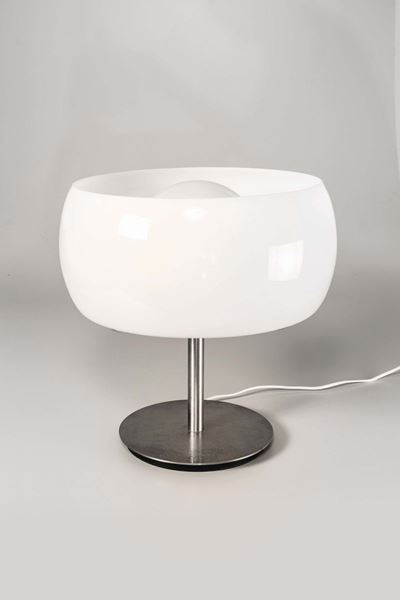 Vico Magistretti. Lampada da Tavolo Erse in Acciaio e Vetro Opalino. Prod. Artemide, Italia, 1964