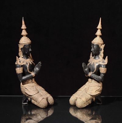 Due Divinità in Bronzo Brunito e Dorato, Tibet