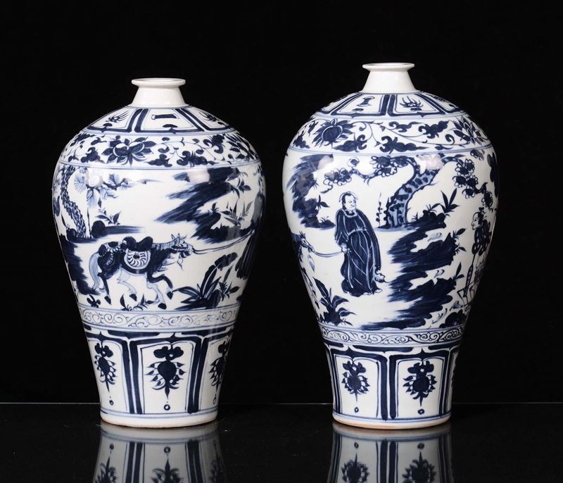 Coppia di vasi Meiping in porcellana bianca e blu, Cina  - Auction Chinese Works of Art - Cambi Casa d'Aste
