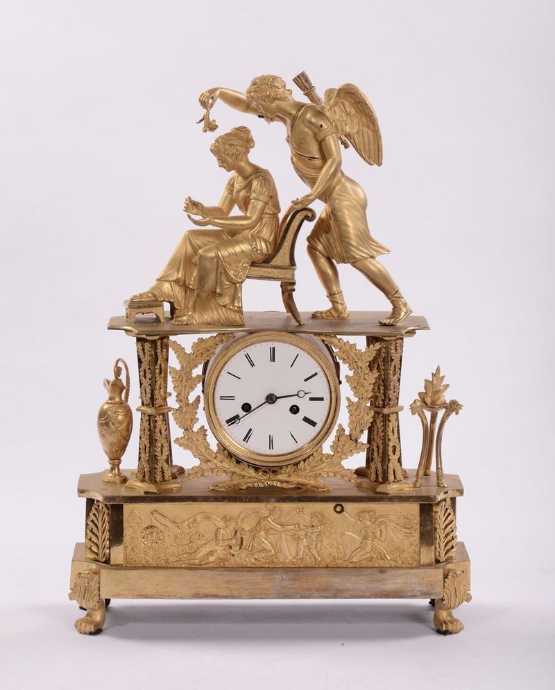 Pendola da tavolo in bronzo dorato con figure, Francia XIX secolo  - Asta Antiquariato e Dipinti Antichi - Cambi Casa d'Aste