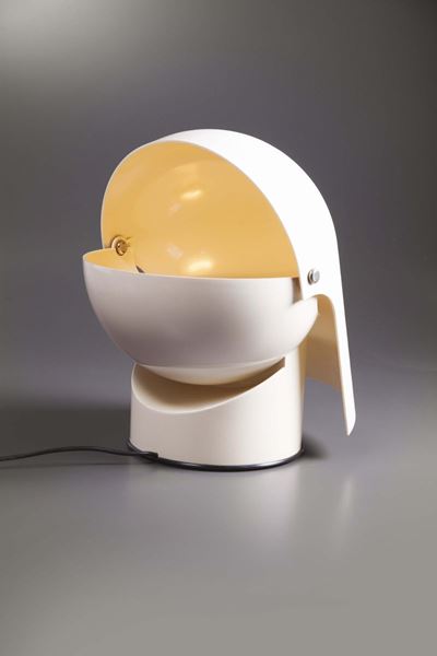 Gae Aulenti. Lampada da Tavolo Pileino in Metallo Laccato. Prod. Artemide, Italia, 1972
