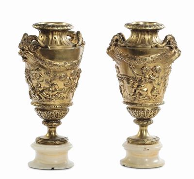 Coppia di Vasetti in Bronzo Dorato, XIX Secolo
