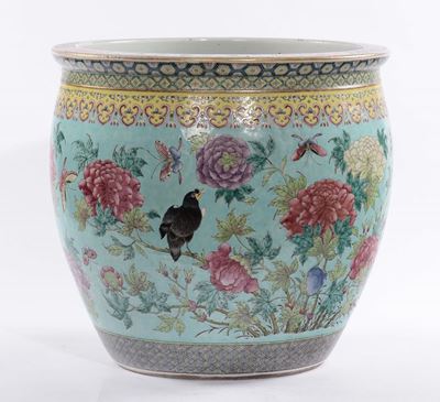 Cachepot in Porcellana a Decoro Policromo, Cina XIX Secolo