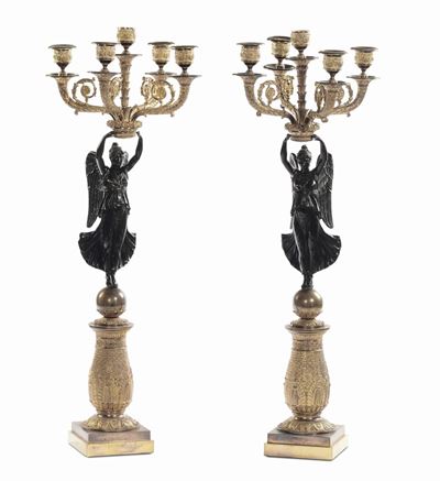 Coppia di Candelabri Carlo X con Figure Femminili Alate
