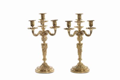Coppia di Candelabri in Bronzo Dorato a Quattro Luci