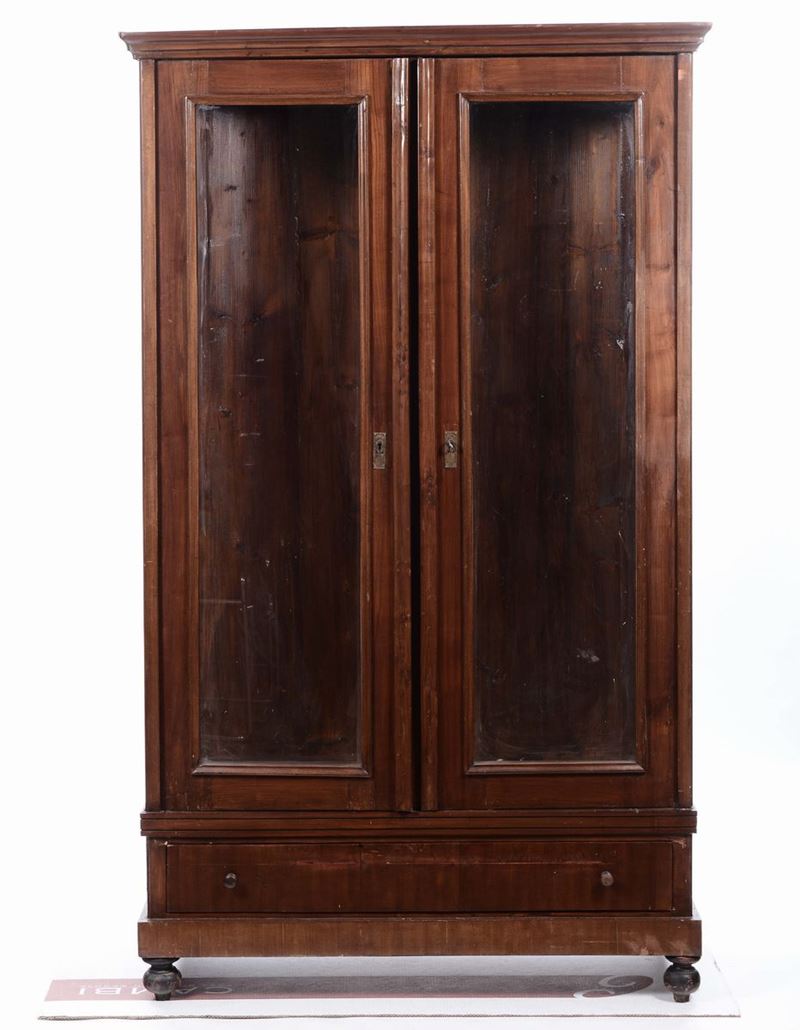 Grande vetrina a due ante in ciliegio, XIX secolo  - Auction Time Auction 7-2014 - Cambi Casa d'Aste