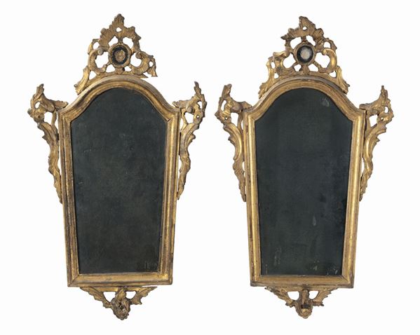 Coppia di specchierine in legno intagliato e dorato, Venezia ultimo quarto XVIII secolo