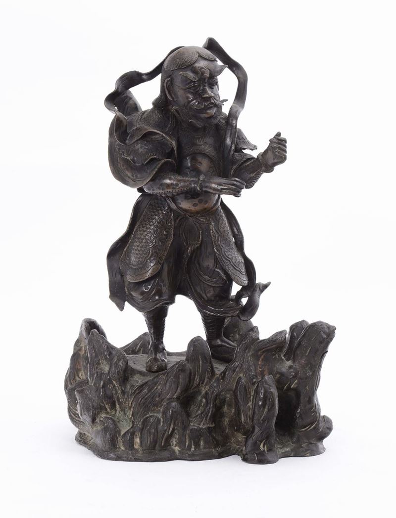 Figura di guerriero con armatura in bronzo, Giappone, epoca Meiji, XIX secolo  - Asta Chinese Works of Art - Cambi Casa d'Aste