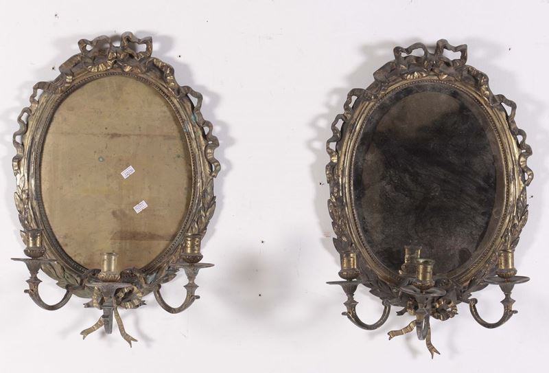 Coppia di ventoline ovali a tre luci in bronzo, XIX secolo  - Auction Antique and Old Masters - Cambi Casa d'Aste