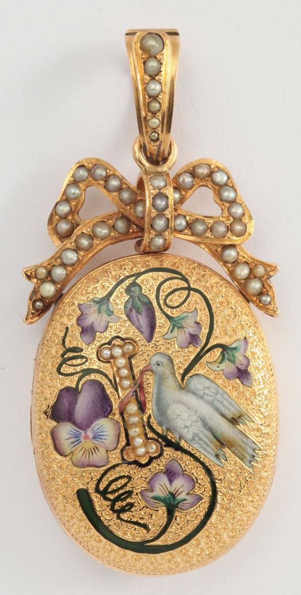 An enamel, seeds pearls and gold pendant
