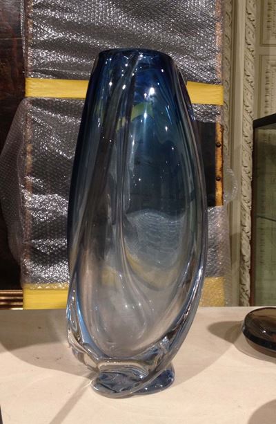 Vaso in Cristallo Bicolore Assimmetrico Firmato Val San Lambert, Anni '60