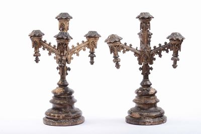 Coppia di Candelabri in Legno Dorato a Quattro Luci, XVII Secolo
