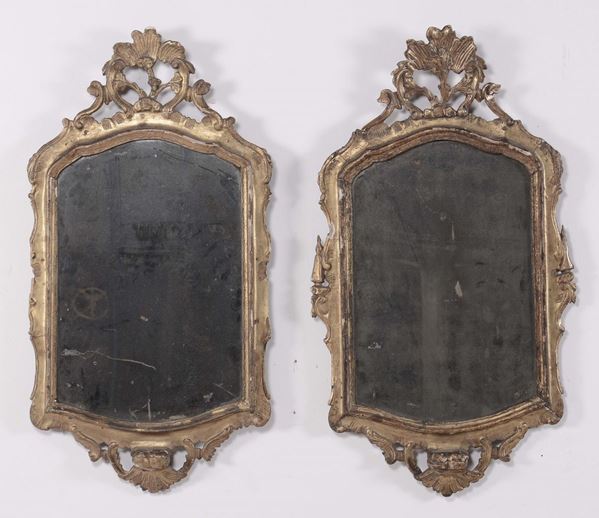 Coppia di specchierine in legno dorato, Venezia XVIII secolo