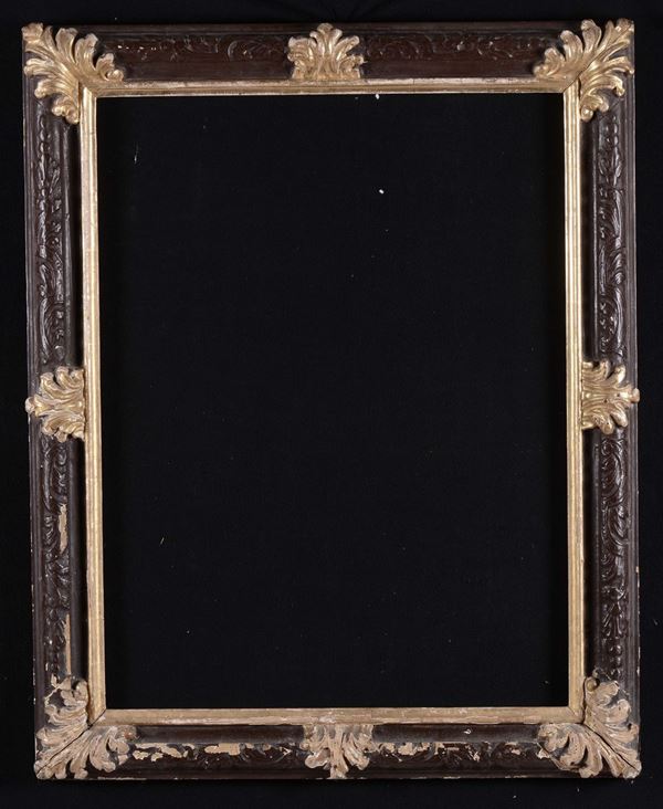Coppia di specchierine in legno laccato marrone e oro, XVIII secolo