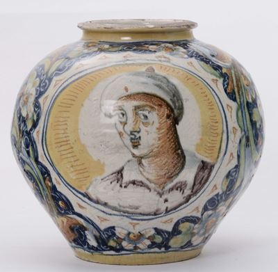 Boccia di Maiolica a Doppio Medaglione, Venezia XVI Secolo