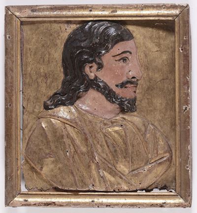Coppia di Pannelli in Legno Dorato Raffigurante Profili di Personaggi, XIX Secolo