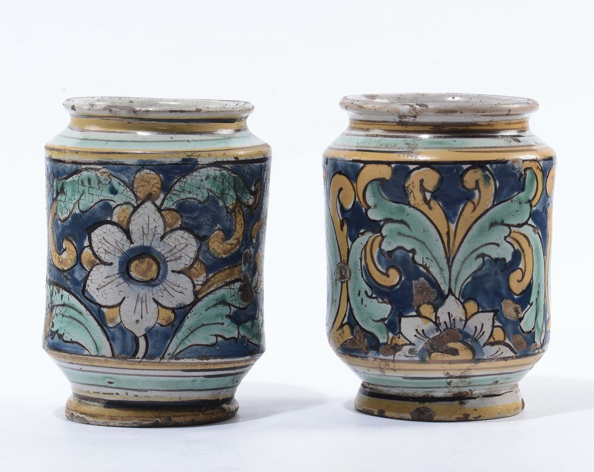 Due Albarelli in Maiolica Policroma, Caltagirone XVIII Secolo
