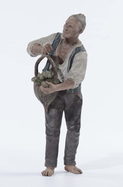 Figura Maschile con Cesto in Terracotta Policroma, XX Secolo