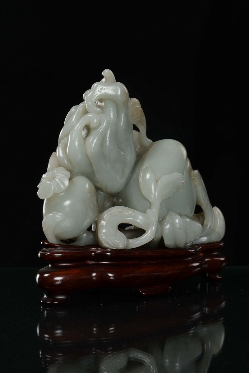Gruppo in Giada Bianca Celadon a Forma di Mano di Buddha, Cina, Dinastia Qing, Periodo Qianlong (...