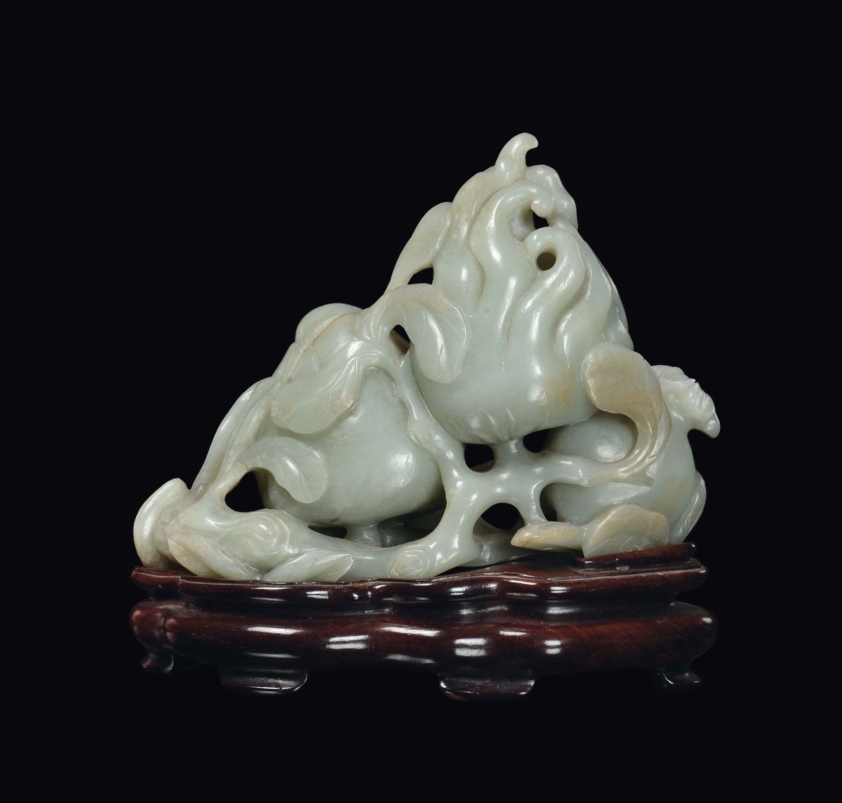 Gruppo in Giada Bianca Celadon a Forma di Mano di Buddha, Cina, Dinastia Qing, Periodo Qianlong (...