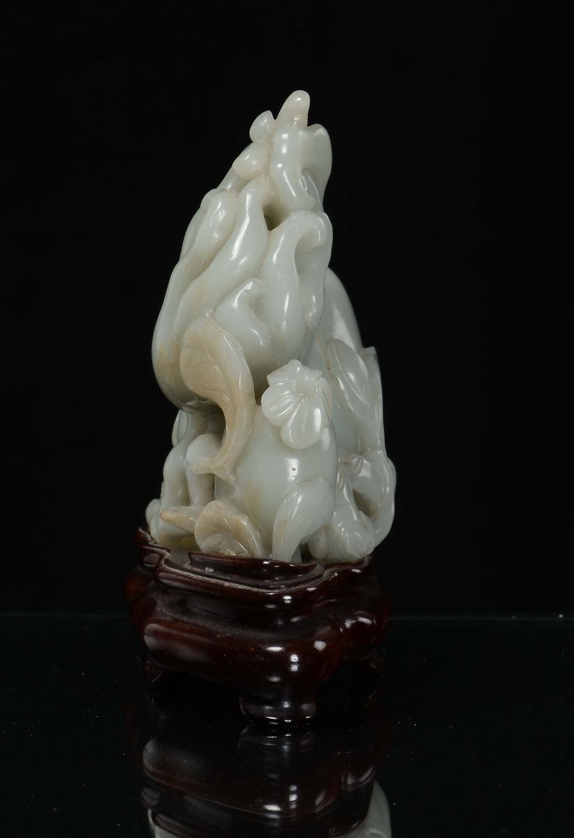 Gruppo in Giada Bianca Celadon a Forma di Mano di Buddha, Cina, Dinastia Qing, Periodo Qianlong (...