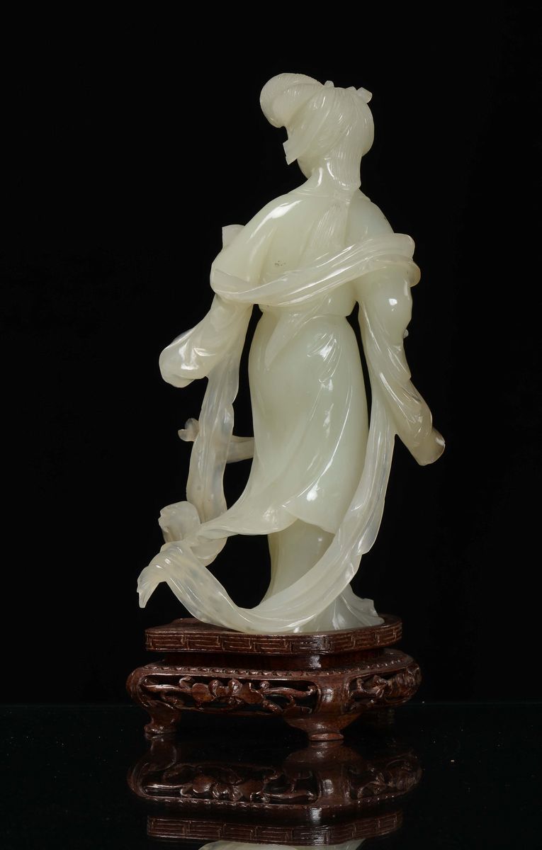 Figura di Guanyin in Giada Bianca, Cina, Repubblica, XX Secolo