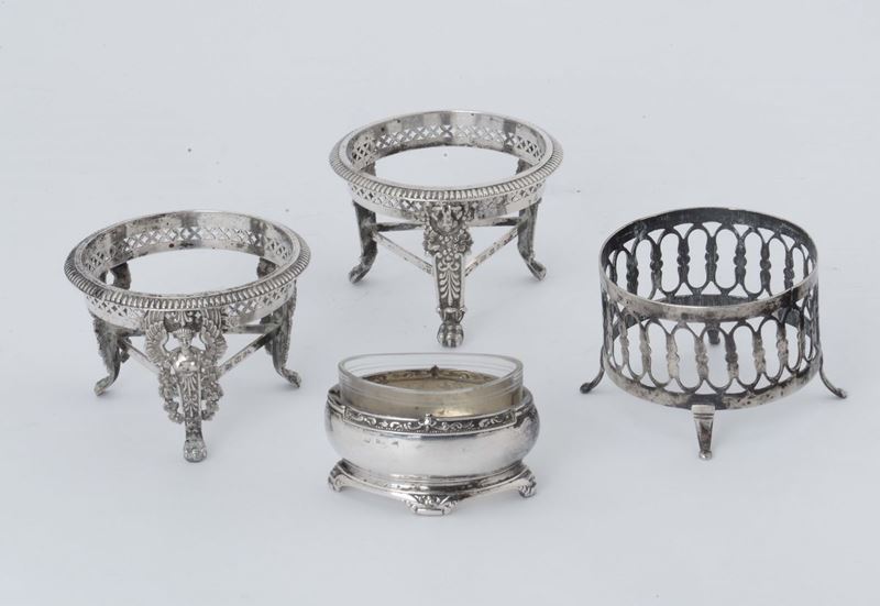 Quattro salierine in argento differenti, Europa centrale XIX-XX secolo  - Asta Argenti e Gioielli - Cambi Casa d'Aste