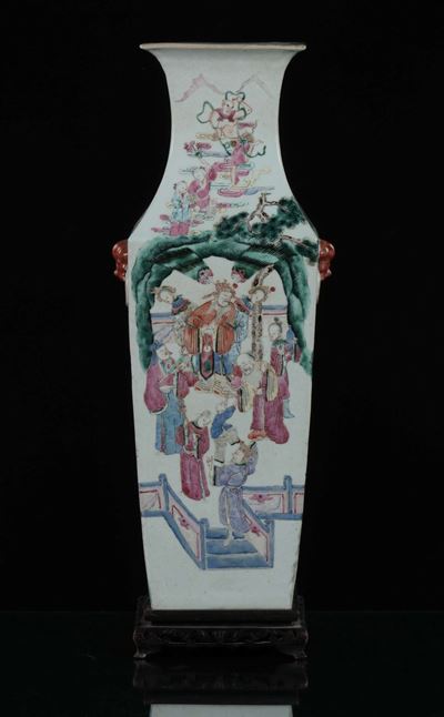 Vaso in Porcellana Famiglia Rosa con Scene di Vita di Corte, Cina, Dinastia Qing, Fine XIX Secolo