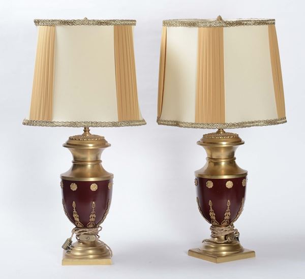 Coppia di lampade da tavolo in stile Neoclassico