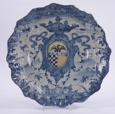 Piatto in Maiolica a Decoro Bianco e Blu, Savona, Marca Lanterna, XX Secolo