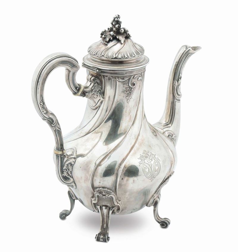 Teiera in argento di gusto barocco, Europa centrale XIX-XX secolo  - Asta Argenti e Gioielli - Cambi Casa d'Aste