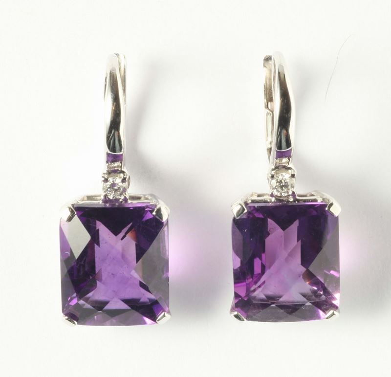 Orecchini con ametiste taglio rettangolare e diamante  - Auction Silvers and Jewels - Cambi Casa d'Aste