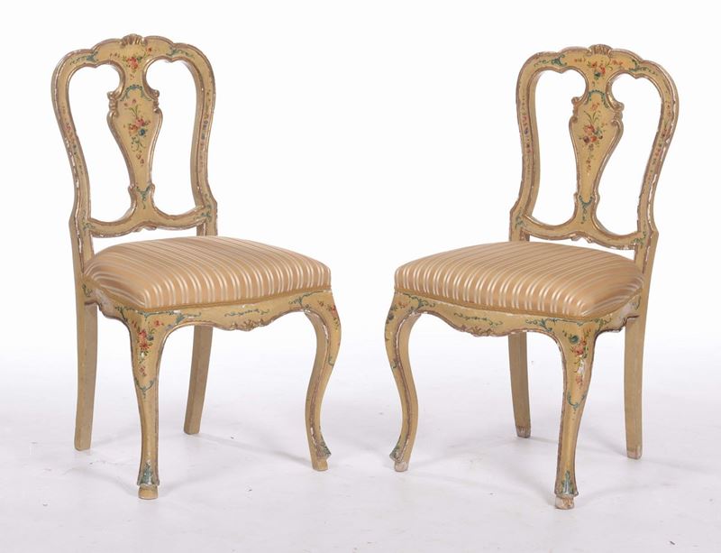 Coppia di seggioline in legno laccato e dipinto  in policromia, Marche, XIX secolo  - Asta Bartolozzi, Antiquari dal 1887 - Cambi Casa d'Aste
