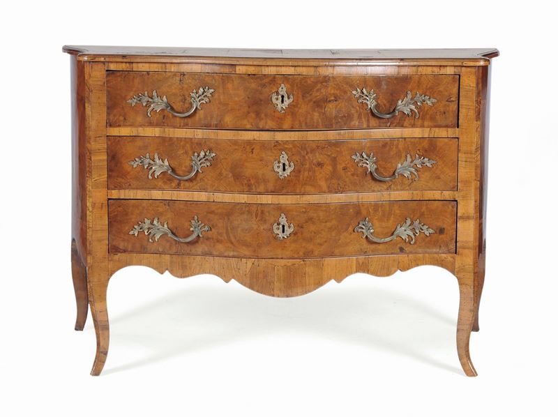 Cassettone Luigi XIV lastronato in radica, XVIII secolo  - Asta Antiquariato e Dipinti Antichi - Cambi Casa d'Aste