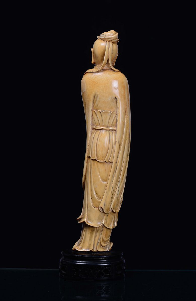 Figura di Saggio in Avorio Scolpito, Cina, Dinastia Ming, XVII Secolo
