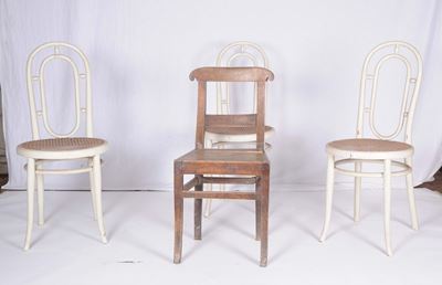 Tre Sedie Tipo Thonet
