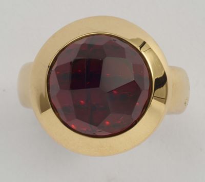 Pomellato, Anello Firmato con Granato Taglio Briolette