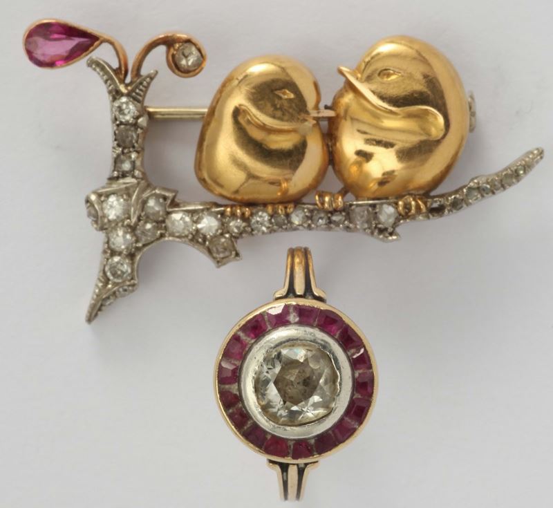 A gold, diamond and ruby ring and brooch  - Auction Fine Jewels - I - Cambi Casa d'Aste