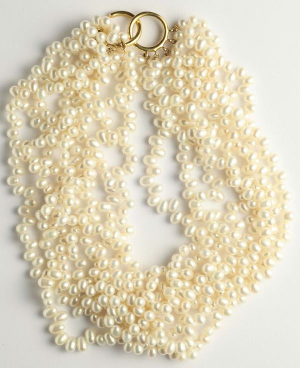 Tiffany, signed Paloma Picasso. Necklace of freshwater cultured pearls with a gold clasp