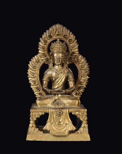 Figura di Amitaya in Bronzo Dorato, Cina, Dinastia Qing, Epoca Qianlong (1736-1796)
