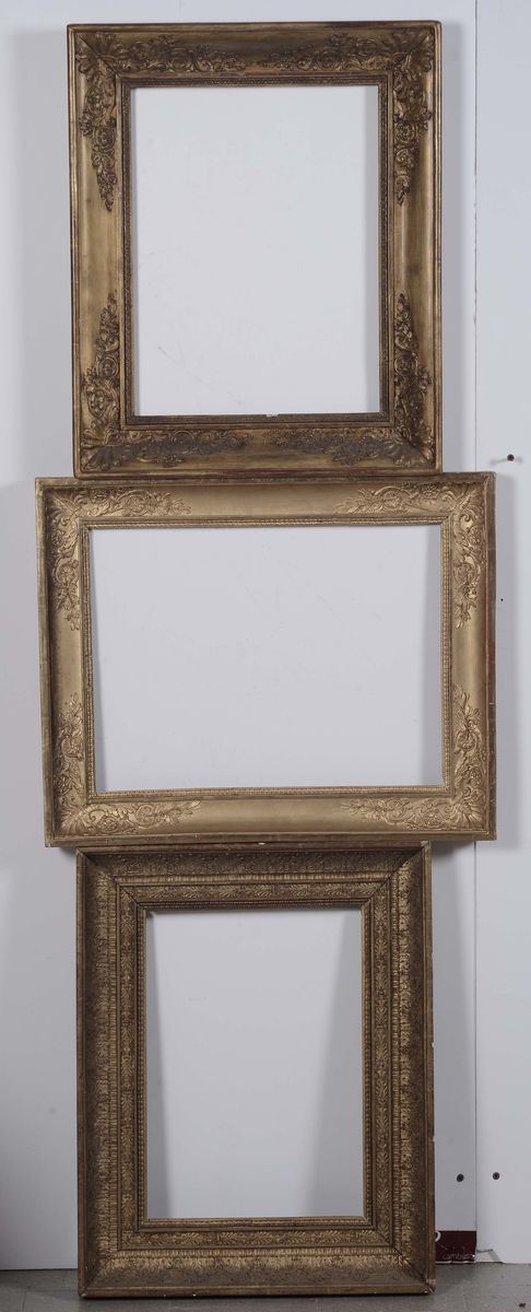 Lotto di tre cornici in legno dorato, XIX secolo  - Asta Cornici Antiche - Cambi Casa d'Aste