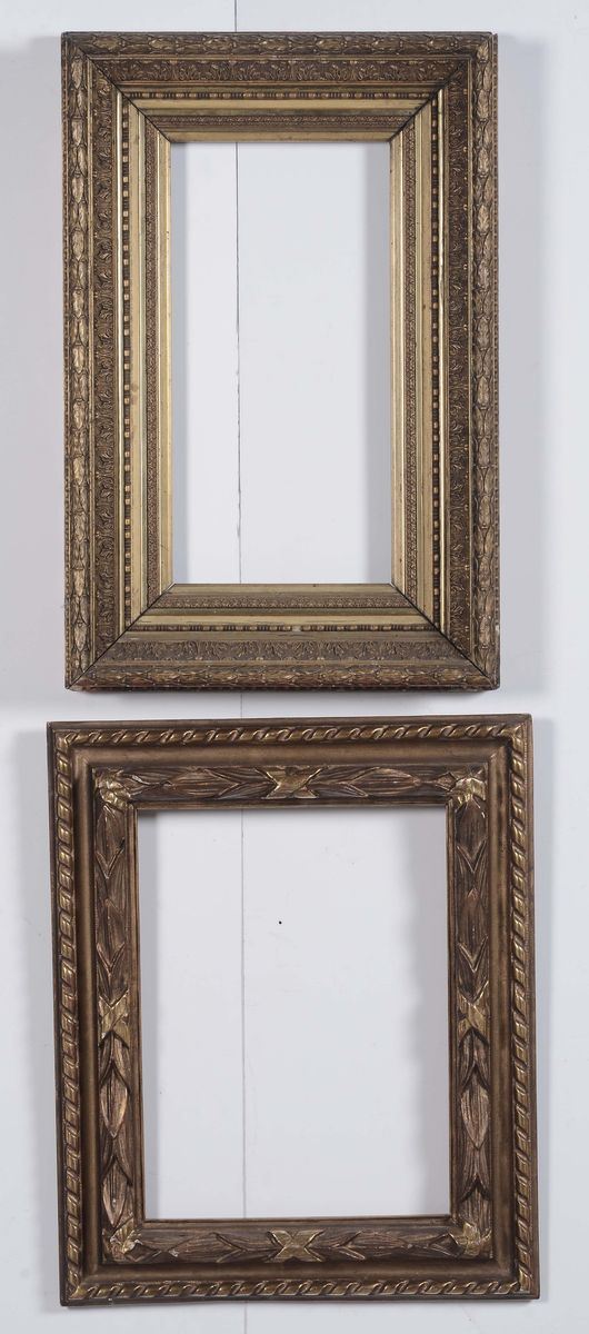 Lotto di due cornici in legno dorato e intagliato, XIX secolo  - Asta Cornici Antiche - Cambi Casa d'Aste