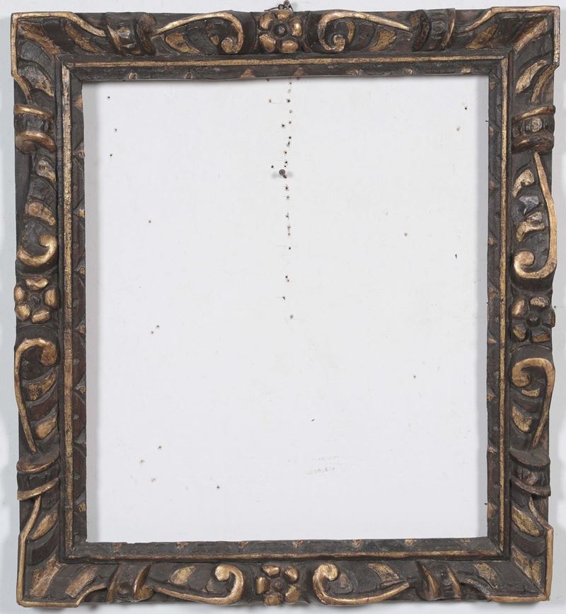 Cornice in legno dorato e intagliato, Venezia XVII secolo  - Auction Antique Frames - Cambi Casa d'Aste