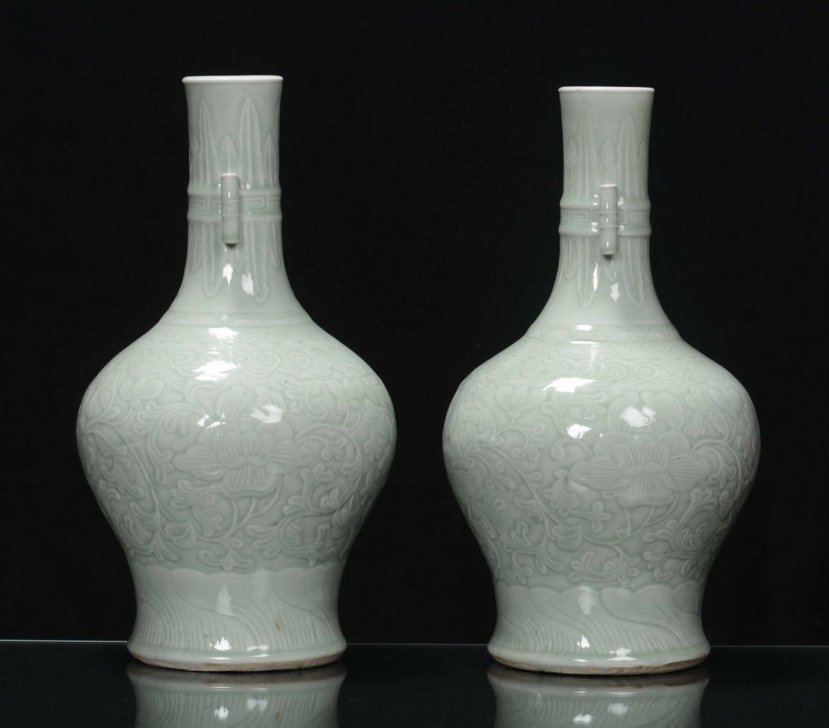 Coppia di Vasi in Porcellana Celadon, Cina, Dinastia Qing, XIX Secolo