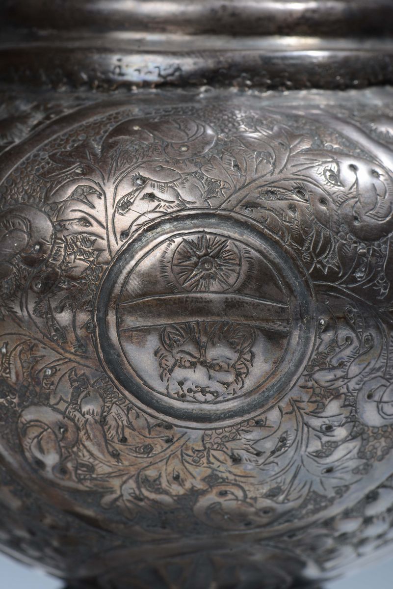 Versatoio in Argento Sbalzato e Cesellato, Oreficeria Toscana, Probabile XVI Secolo