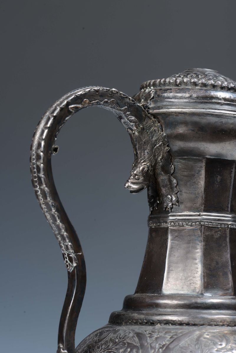 Versatoio in Argento Sbalzato e Cesellato, Oreficeria Toscana, Probabile XVI Secolo