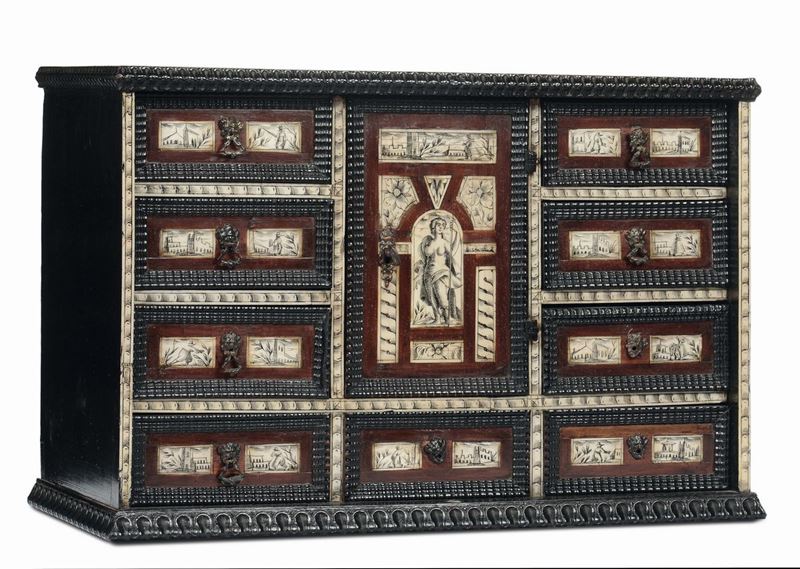 Stipo monetiere in legno ebanizzato con applicazioni in osso, XIX secolo  - Auction Fine Arts from refined private house - Cambi Casa d'Aste